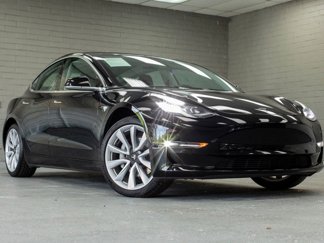 Used 2018 Tesla Model 3 Long Range image 1