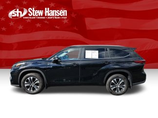 Used 2023 Toyota Highlander L image 1