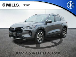 Used 2023 Ford Escape Platinum image 1