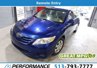 Used 2011 Toyota Camry LE image 1