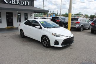 Used 2017 Toyota Corolla SE image 1