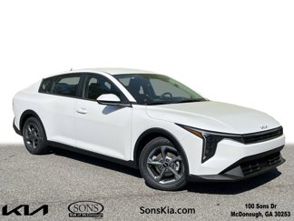 New 2025 Kia K4 LXS image 1