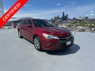 Certified 2017 Toyota Camry XLE image 1