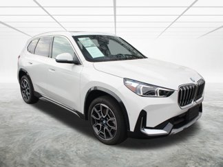 Used 2025 BMW X1 xDrive28i w/ Technology Package image 1