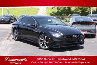 Used 2023 Hyundai Sonata SEL Plus image 1