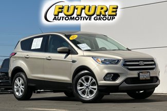 Certified 2017 Ford Escape SE image 1