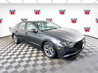 Used 2023 Hyundai Sonata SEL image 1
