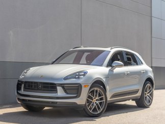 Certified 2024 Porsche Macan image 1