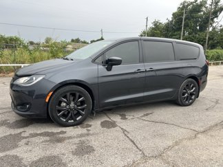 Used 2019 Chrysler Pacifica Touring Plus w/ S Appearance Package image 1