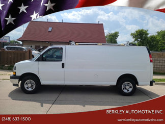 Used 2018 Chevrolet Express 2500 Extended image 1