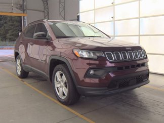 Used 2022 Jeep Compass Latitude w/ Sun and Sound Group image 1