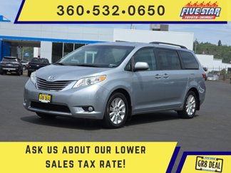 Used 2015 Toyota Sienna XLE image 1