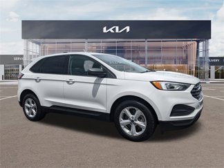 Used 2021 Ford Edge SE image 1
