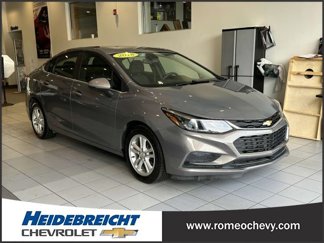 Used 2018 Chevrolet Cruze LT w/ Convenience Package image 1
