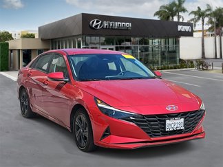 Used 2021 Hyundai Elantra SEL w/ Cargo Package image 1