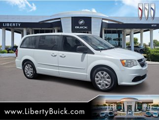 Used 2016 Dodge Grand Caravan SE w/ Quick Order Package 29E SE image 1