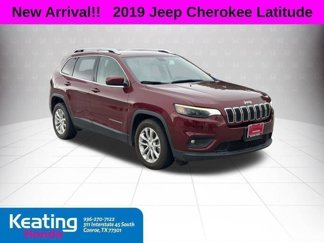 Used 2019 Jeep Cherokee Latitude w/ Popular Appearance Group image 1