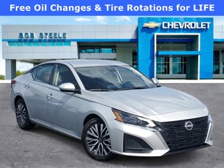 Used 2023 Nissan Altima 2.5 SV image 1