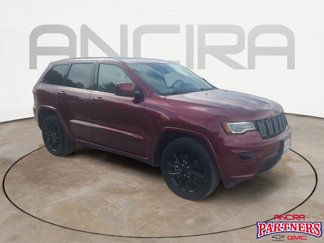 Used 2022 Jeep Grand Cherokee Laredo X image 1