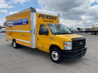 Used 2022 Ford E-350 and Econoline 350 Super Duty image 1