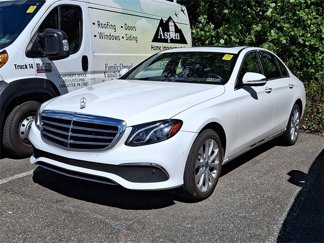 Used 2019 Mercedes-Benz E 300 4MATIC image 1