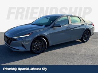 Certified 2022 Hyundai Elantra SEL image 1