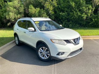 Used 2016 Nissan Rogue SV image 1