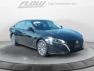 Used 2023 Nissan Altima 2.5 SV image 1
