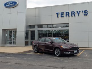 Used 2017 Ford Fusion SE w/ Equipment Group 201A image 1
