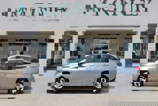 Used 2023 Chevrolet Malibu LT image 1