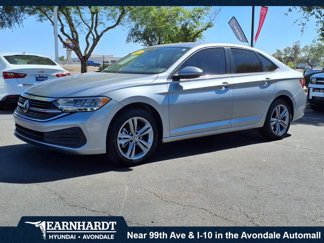 Used 2022 Volkswagen Jetta SE image 1