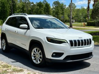 Used 2019 Jeep Cherokee Latitude w/ Popular Appearance Group image 1