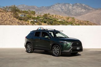 Used 2022 Toyota Corolla Cross XLE image 1