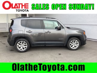 Used 2017 Jeep Renegade Latitude image 1