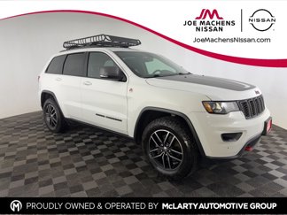 Used 2018 Jeep Grand Cherokee Trailhawk image 1