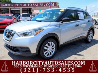 Used 2019 Nissan Kicks S image 1