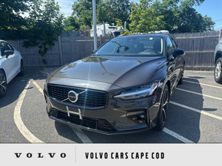Used 2025 Volvo S60 B5 Core image 1