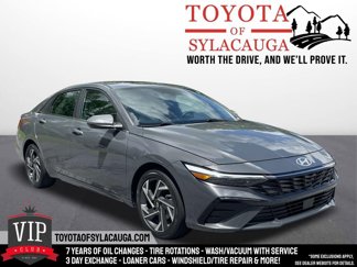Used 2024 Hyundai Elantra Limited image 1