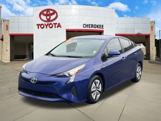 Used 2016 Toyota Prius Three image 1
