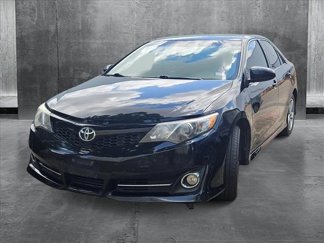 Used 2013 Toyota Camry SE image 1