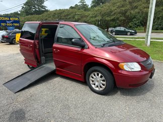 Used 2003 Chrysler Town & Country LX image 1
