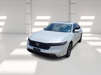 Used 2023 Honda Accord EX image 1