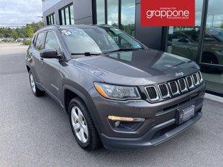 Used 2018 Jeep Compass Latitude w/ Popular Equipment Group image 1