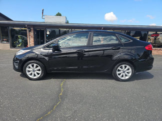 Used 2011 Ford Fiesta SE w/ 203A Rapid Spec Order Code image 1