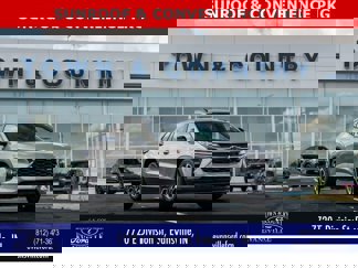Used 2025 Chevrolet Trax RS w/ Sunroof Package image 1
