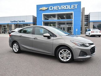 Used 2019 Chevrolet Cruze LT w/ Convenience Package image 1