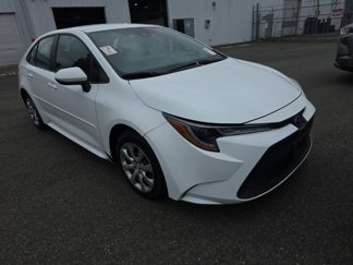 Used 2021 Toyota Corolla LE image 1