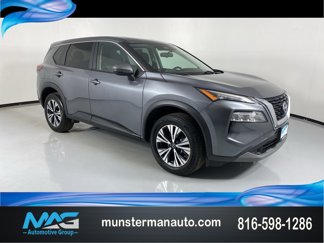 Used 2022 Nissan Rogue SV image 1