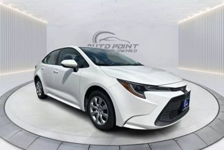 Used 2021 Toyota Corolla LE image 1