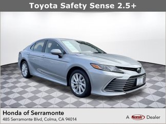 Used 2022 Toyota Camry LE image 1